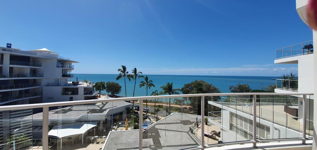 Pier Resort Urangan Exteriör bild