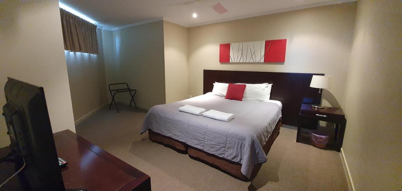 Pier Resort Urangan Exteriör bild