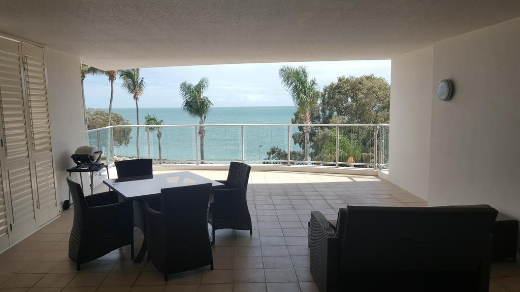 Pier Resort Urangan Exteriör bild