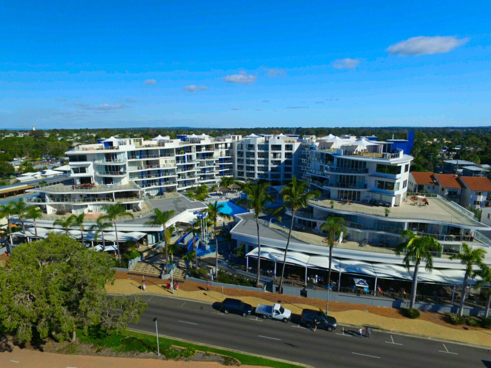 Pier Resort Urangan Exteriör bild
