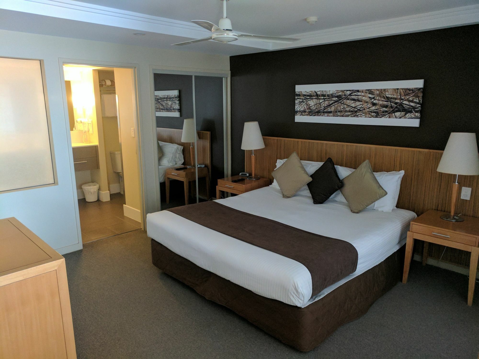 Pier Resort Urangan Exteriör bild