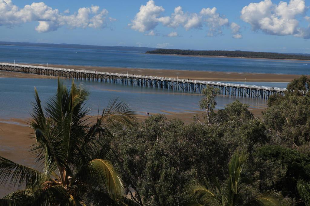 Pier Resort Urangan Rum bild
